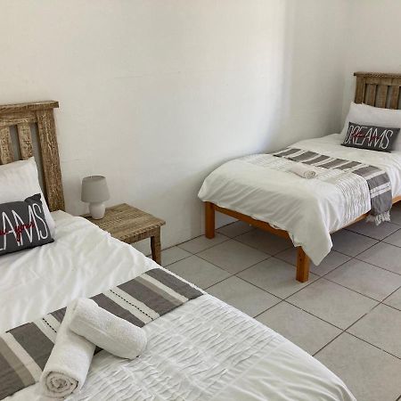 Mangolds Guest House Port Elizabeth Extérieur photo