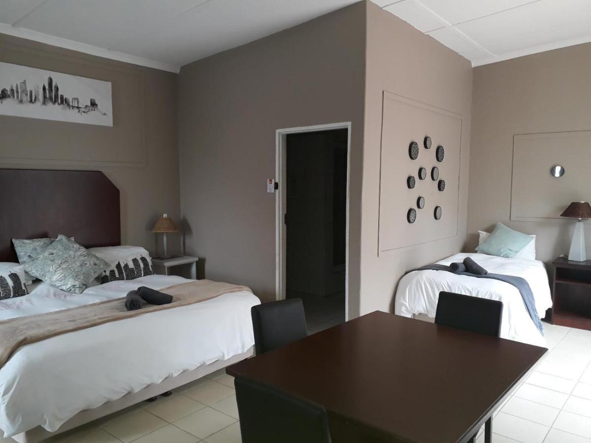 Mangolds Guest House Port Elizabeth Extérieur photo