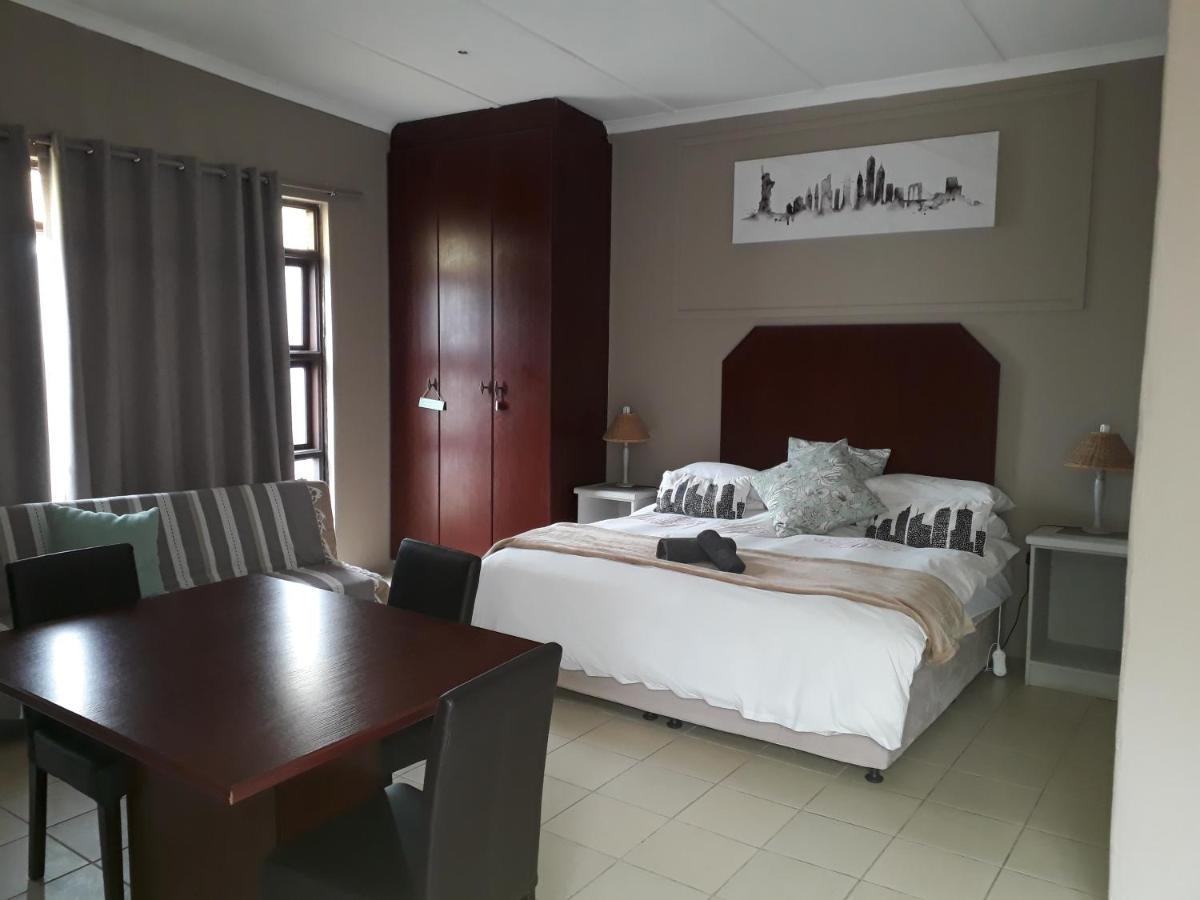 Mangolds Guest House Port Elizabeth Extérieur photo