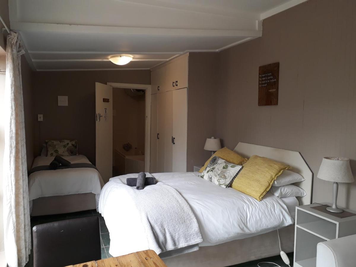 Mangolds Guest House Port Elizabeth Extérieur photo